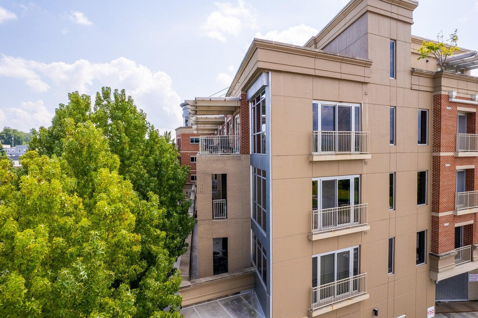 4 Cherokee Blvd., Unit 326 Chattanooga, TN 37405 - Photo 43 of 69 Bridgeview 36