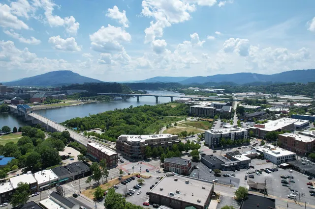 $720,000 | 4 Cherokee Blvd., Unit 326, Chattanooga, TN 37405