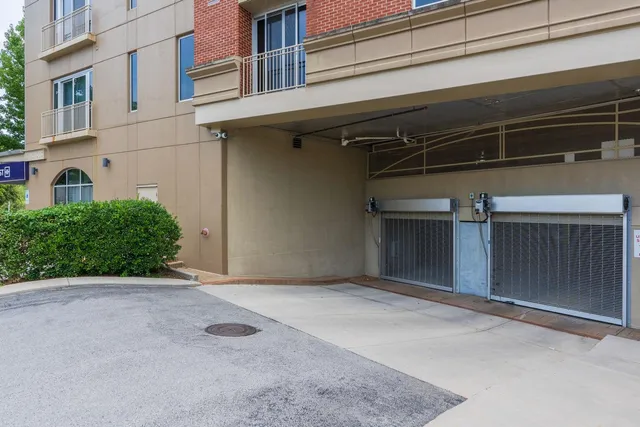 $720,000 | 4 Cherokee Blvd., Unit 326, Chattanooga, TN 37405