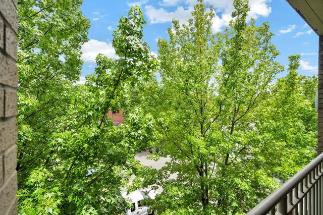 $720,000 | 4 Cherokee Blvd., Unit 326, Chattanooga, TN 37405