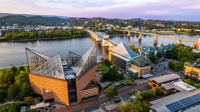 $720,000 | 4 Cherokee Blvd., Unit 326, Chattanooga, TN 37405