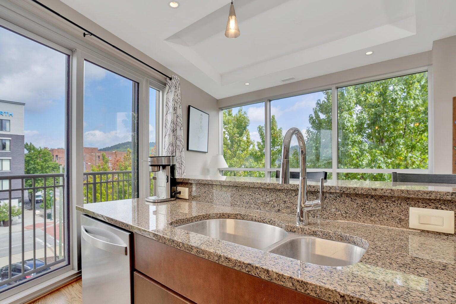 4 Cherokee Blvd., Unit 326 Chattanooga, TN 37405 - Photo 7 of 69 Bridgeview 17