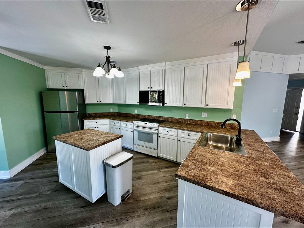 119 Old Ferry Dock Road Eastpoint, FL 32328 - Photo 9 of 48 Gallery Image 9