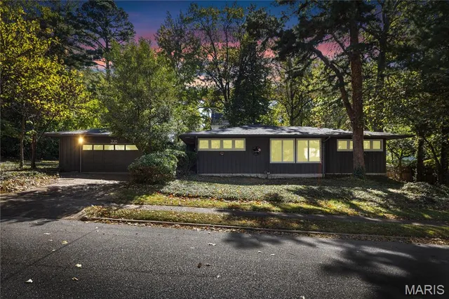 $300,000 | 320 Church Street, St. Louis, MO 63135