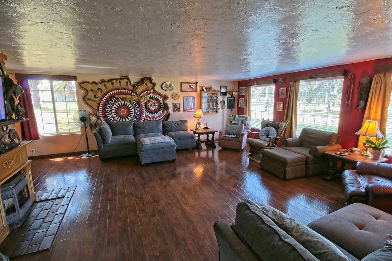2008 West Mason Road Deer Park, WA 99006 - Photo 2 of 14 Gallery Image 2