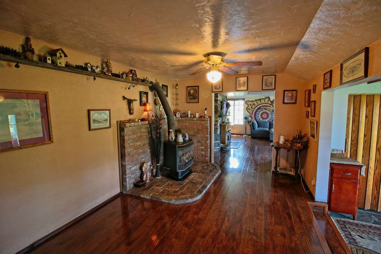 2008 West Mason Road Deer Park, WA 99006 - Photo 10 of 14 Gallery Image 10