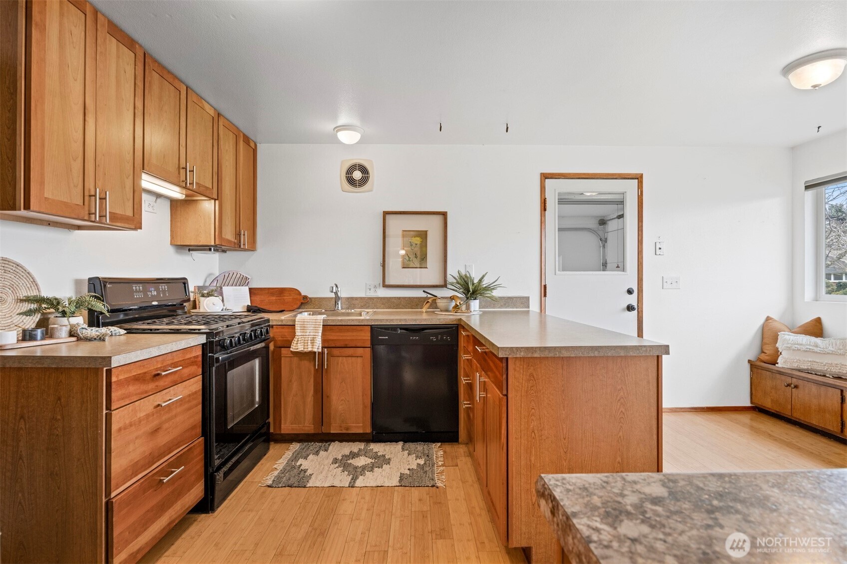 417 Parkridge Road Bellingham, WA 98225 - Photo 8 of 40 Gallery Image 8