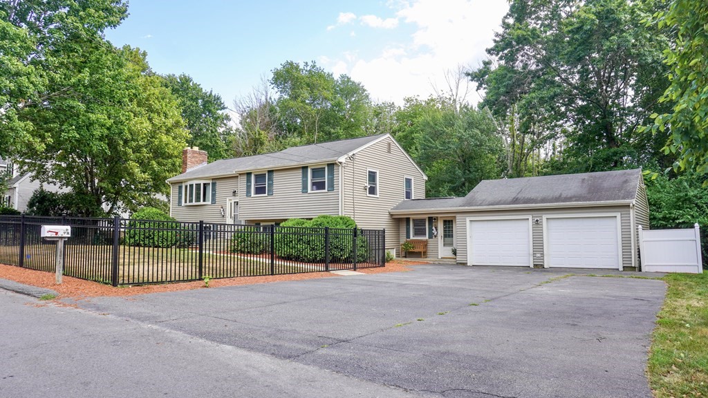 3 Meadowview Road Foxboro, MA 02035 - Photo 1 of 30 Gallery Image 1