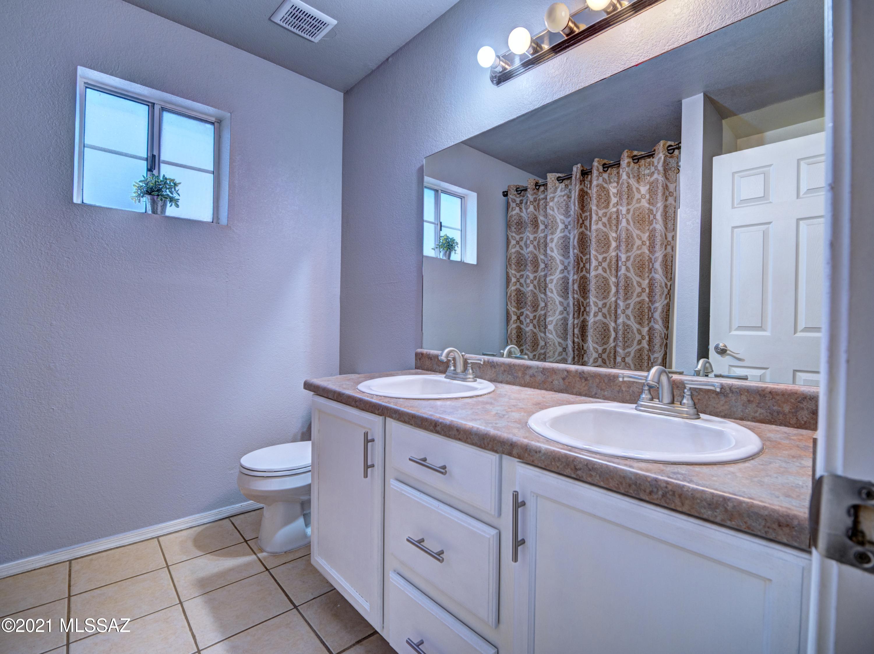 1247 Calle Tubatana Rio Rico, AZ 85648 - Photo 21 of 24 Gallery Image 21
