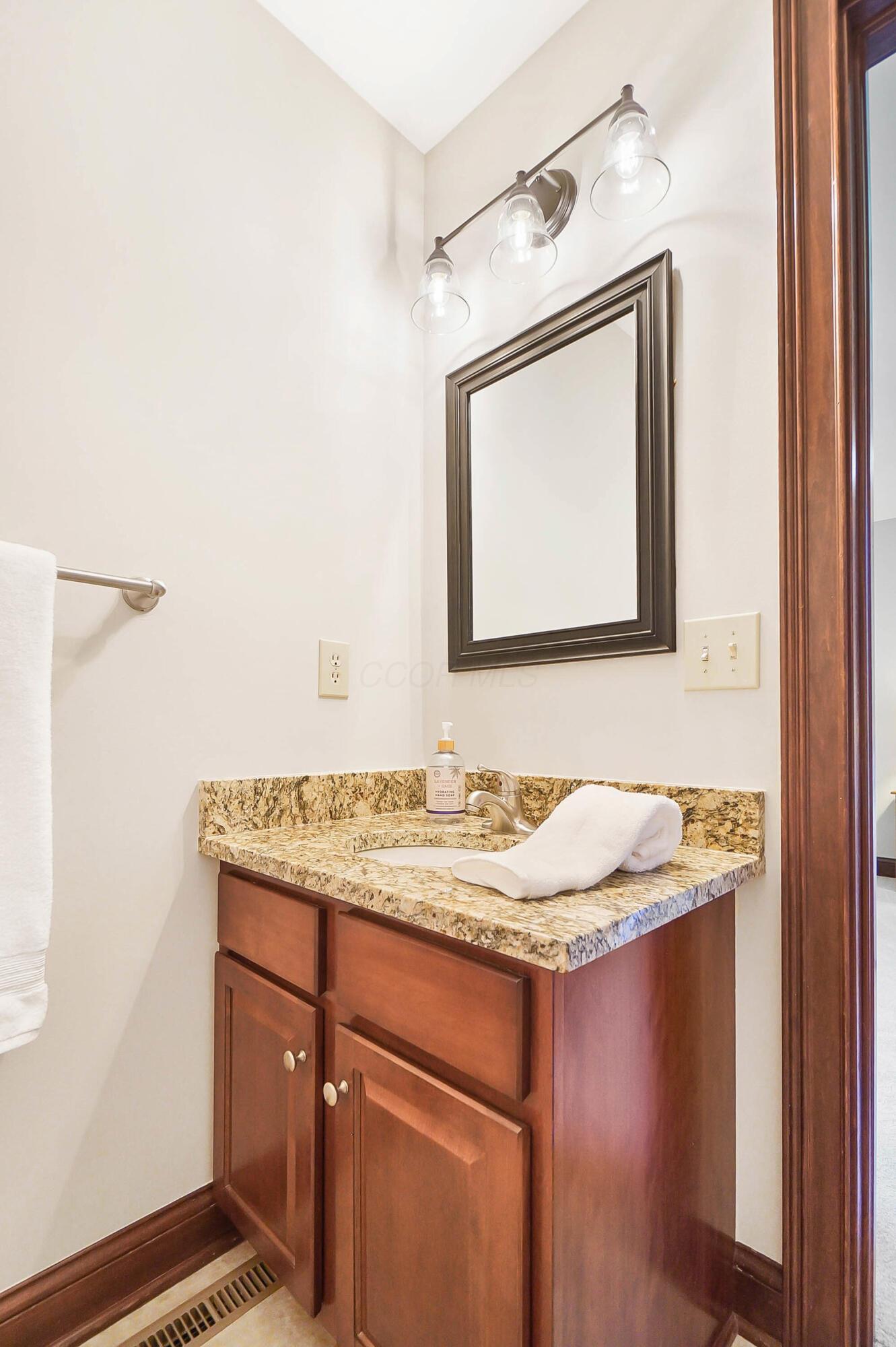 5582 Plantation Road Sunbury, OH 43074 - Photo 62 of 107 064