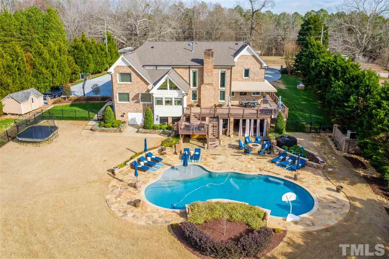 13609 Possum Track Road Raleigh, NC 27614 - Photo 3 of 30