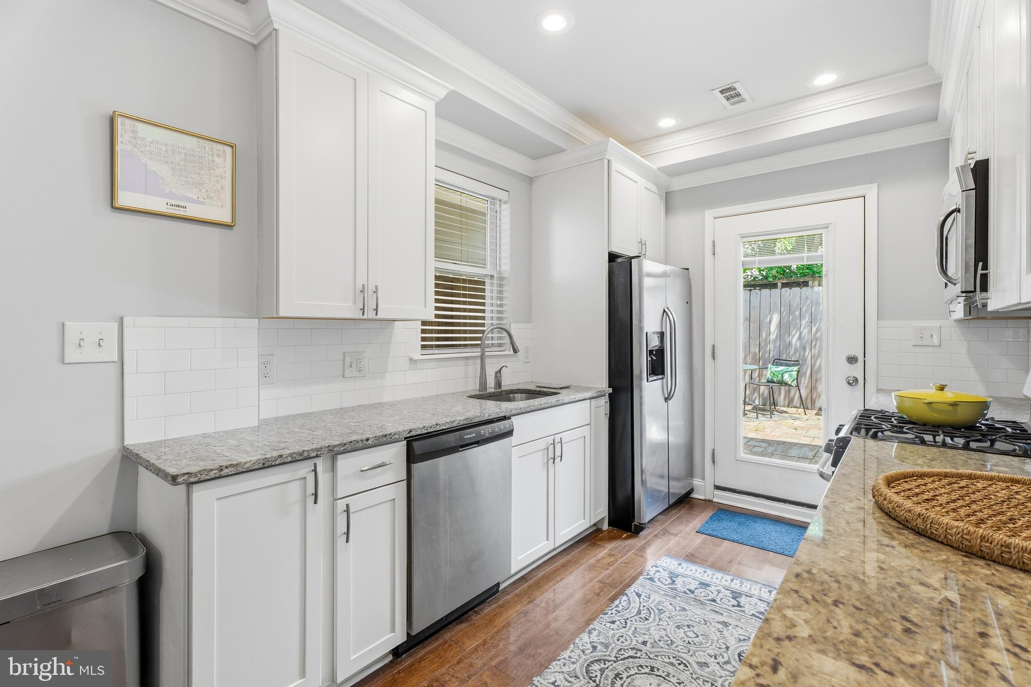 721 South Port Street Baltimore, MD 21224 - Photo 7 of 28