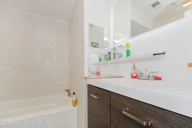 $539,000 | 163 Boyd Street | Stapleton