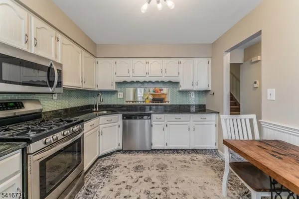 $399,000 | 107 Franklin Court, Flemington, NJ 08822