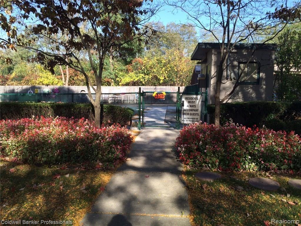 868 North Adams Road, Unit 37 Birmingham, MI 48009 - Photo 17 of 23 Adams entrance to pool area.JPG