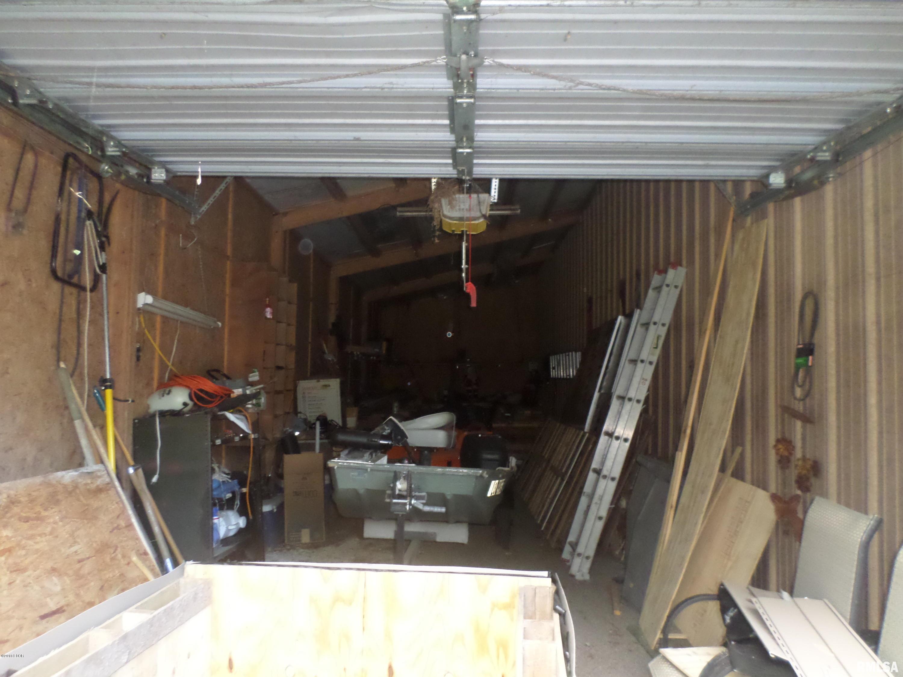 501 Patton Street Valier, IL 62891 - Photo 17 of 50 Gallery Image 17