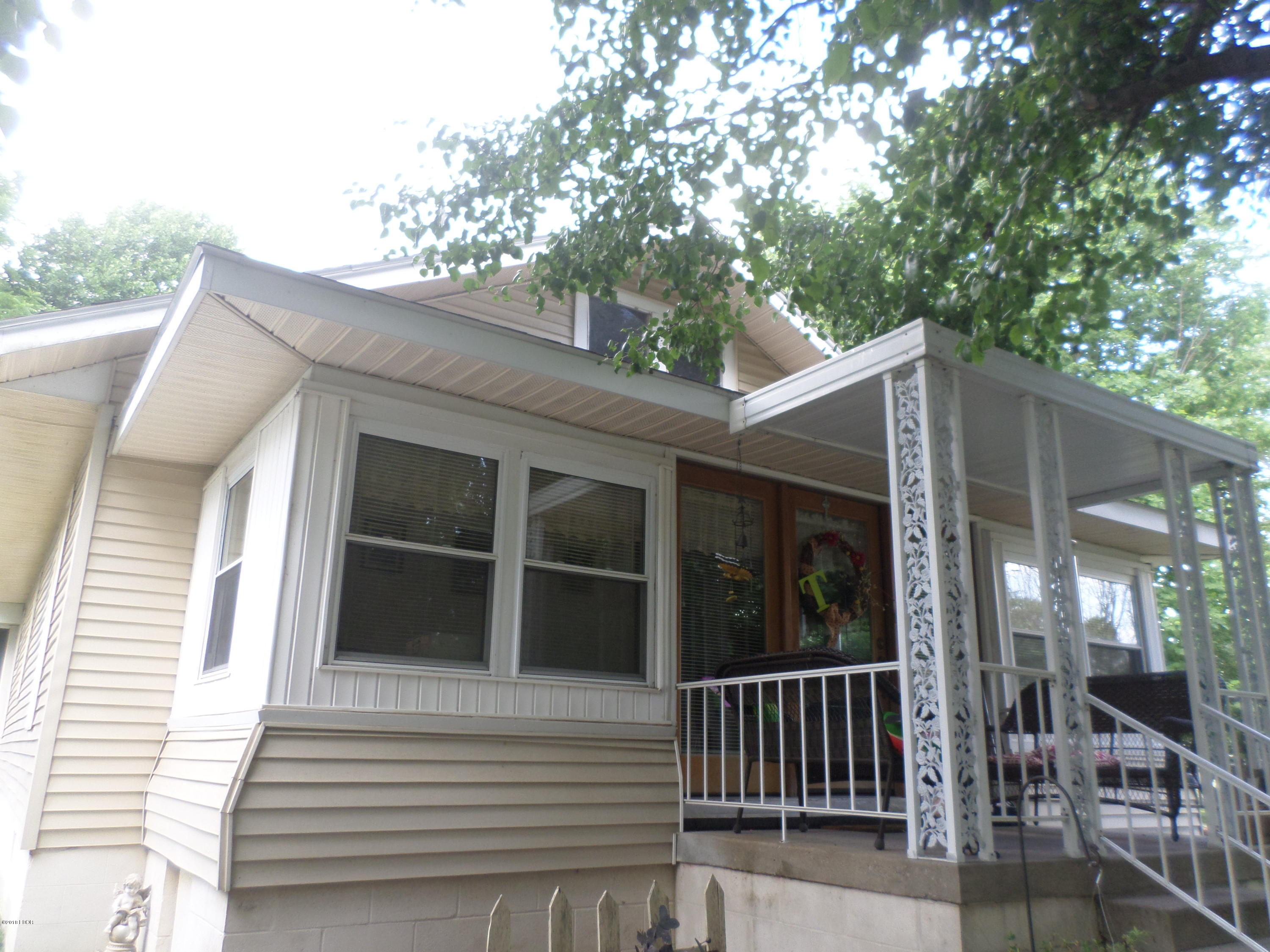 501 Patton Street Valier, IL 62891 - Photo 4 of 50 Gallery Image 4