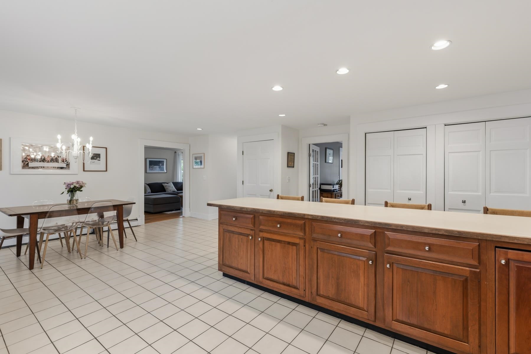 3 Coach Road Stratham, NH 03885 - Photo 11 of 44