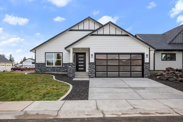 $439,995 | 522 South Stanley Street, Medical Lake, WA 99022