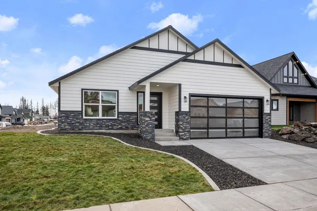 $439,995 | 522 South Stanley Street, Medical Lake, WA 99022