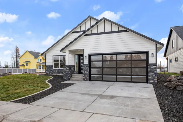 $439,995 | 522 South Stanley Street, Medical Lake, WA 99022