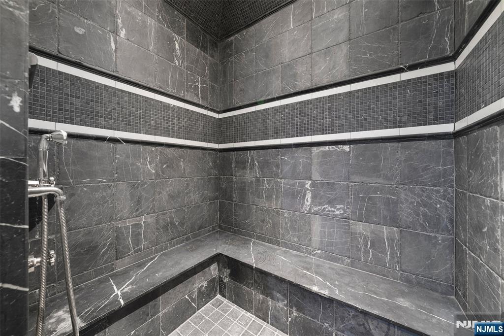 11 Margo Way Alpine, NJ 07620 - Photo 20 of 48