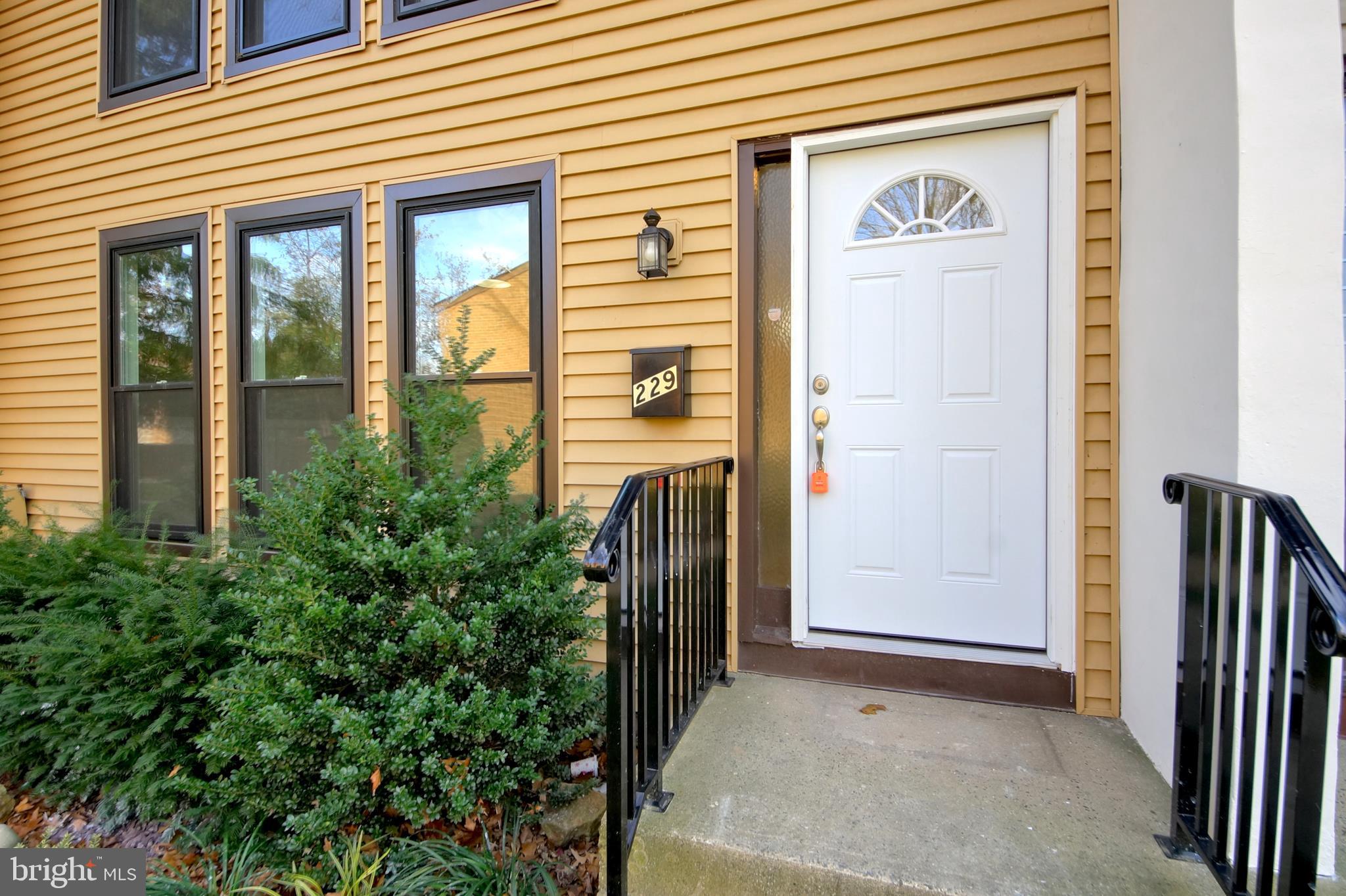 229 Probasco Road East Windsor, NJ 08520 - Photo 3 of 28