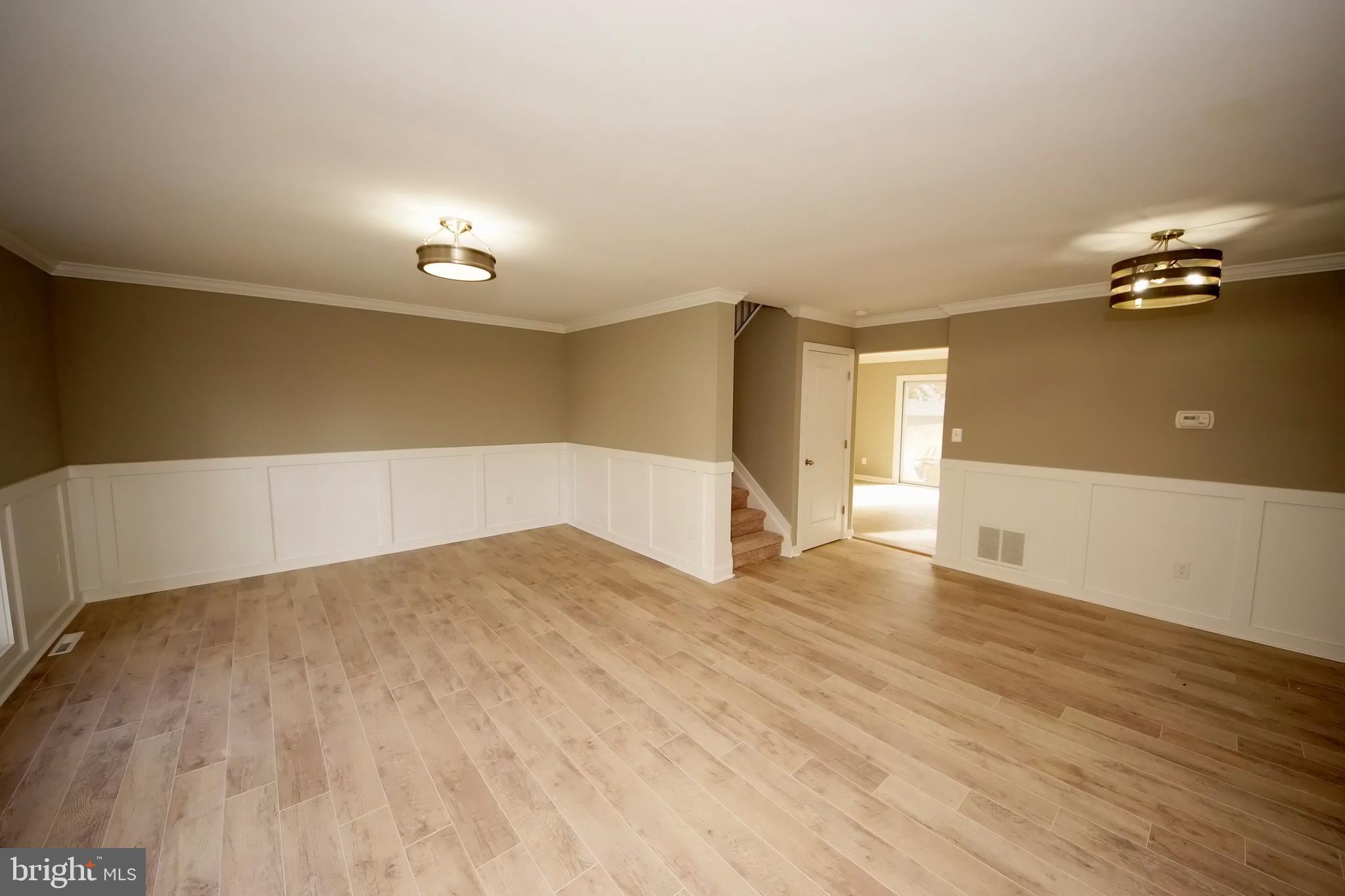 229 Probasco Road East Windsor, NJ 08520 - Photo 4 of 28