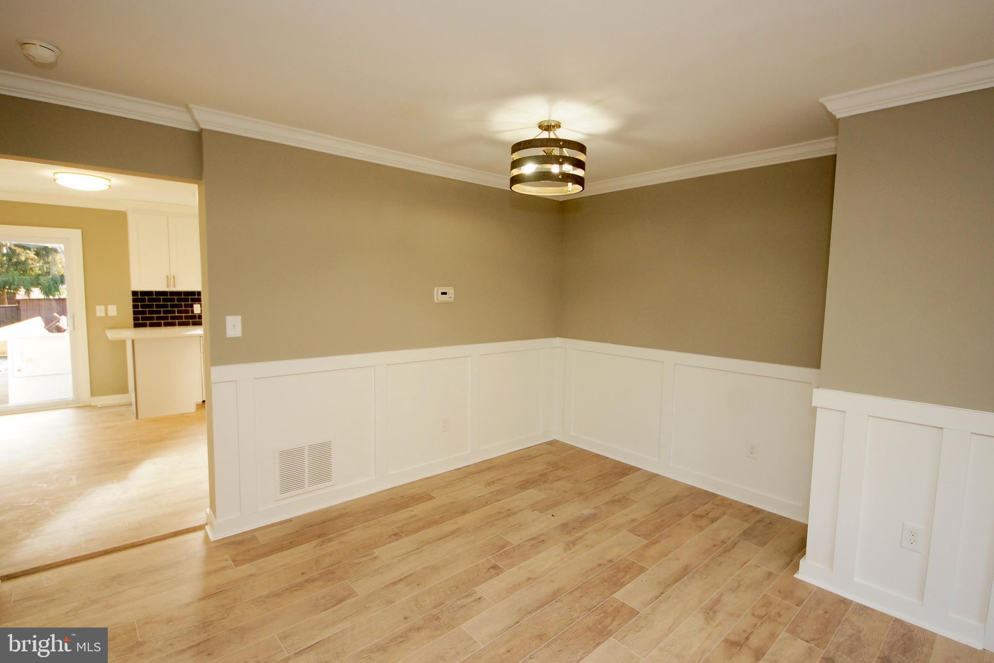229 Probasco Road East Windsor, NJ 08520 - Photo 9 of 28