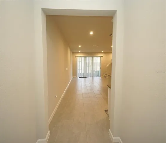 $2,500 | 25967 Woven Wicker Bend, Lutz, FL 33559