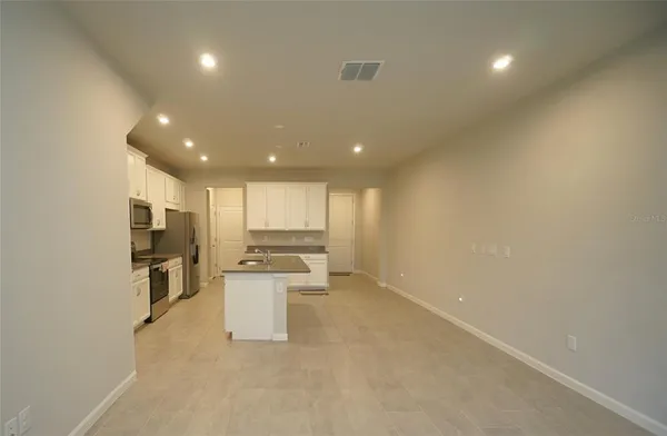 $2,300 | 25967 Woven Wicker Bend, Lutz, FL 33559