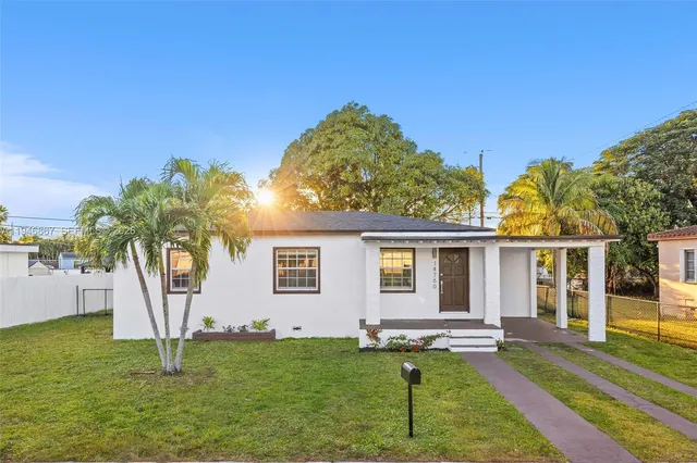 $2,800 | 14760 Fillmore Street, Miami, FL 33176