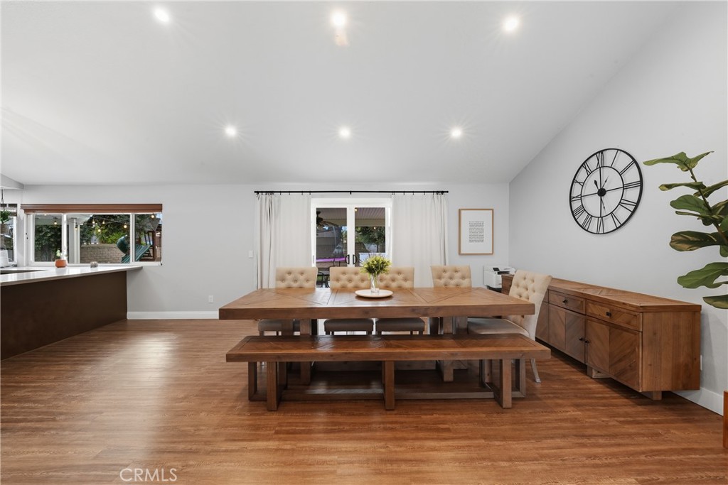 5892 North Sycamore Avenue Rialto, CA 92377 - Photo 11 of 34