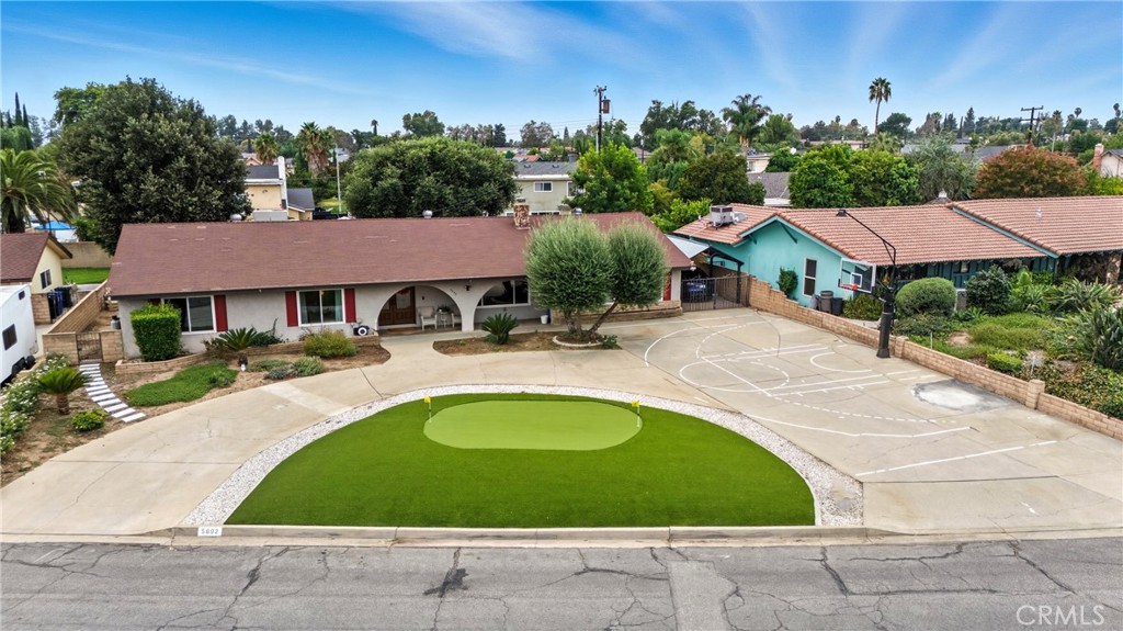 5892 North Sycamore Avenue Rialto, CA 92377 - Photo 2 of 34