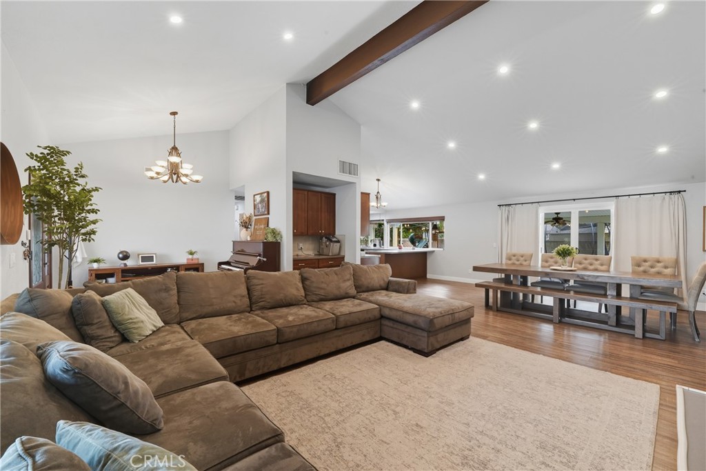 5892 North Sycamore Avenue Rialto, CA 92377 - Photo 10 of 34