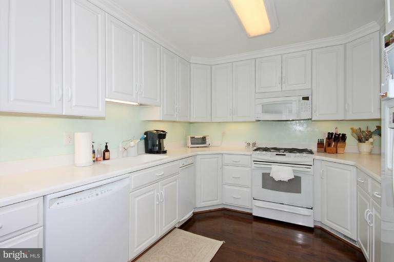 5103 Sangamore Road Bethesda, MD 20816 - Photo 2 of 25 Kitchen