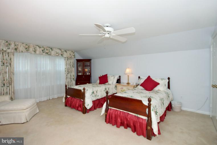5103 Sangamore Road Bethesda, MD 20816 - Photo 19 of 25 Bedroom 2