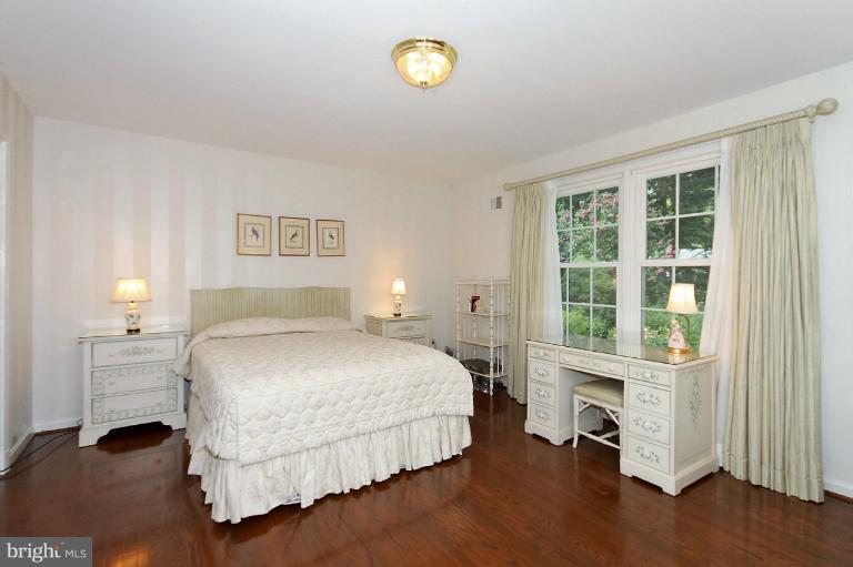 5103 Sangamore Road Bethesda, MD 20816 - Photo 5 of 25 Bedroom 3