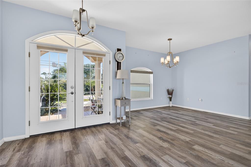 2911 Riverside Drive Punta Gorda, FL 33950 - Photo 4 of 37