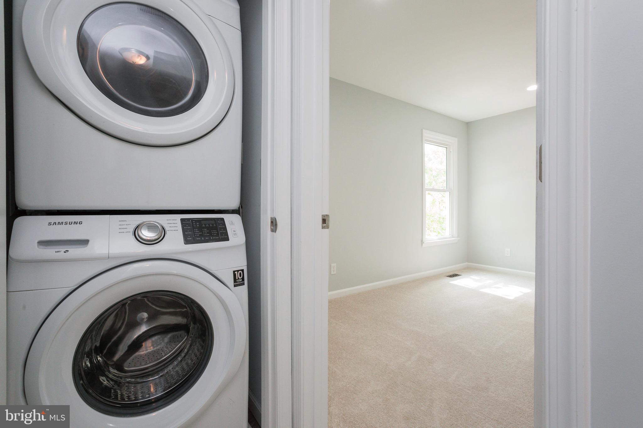 6024 Sunset Ridge Court Centreville, VA 20121 - Photo 12 of 20 Gallery Image 12