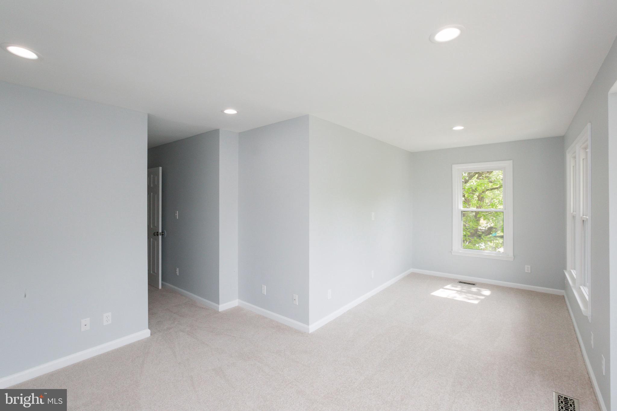 6024 Sunset Ridge Court Centreville, VA 20121 - Photo 15 of 20 Gallery Image 15