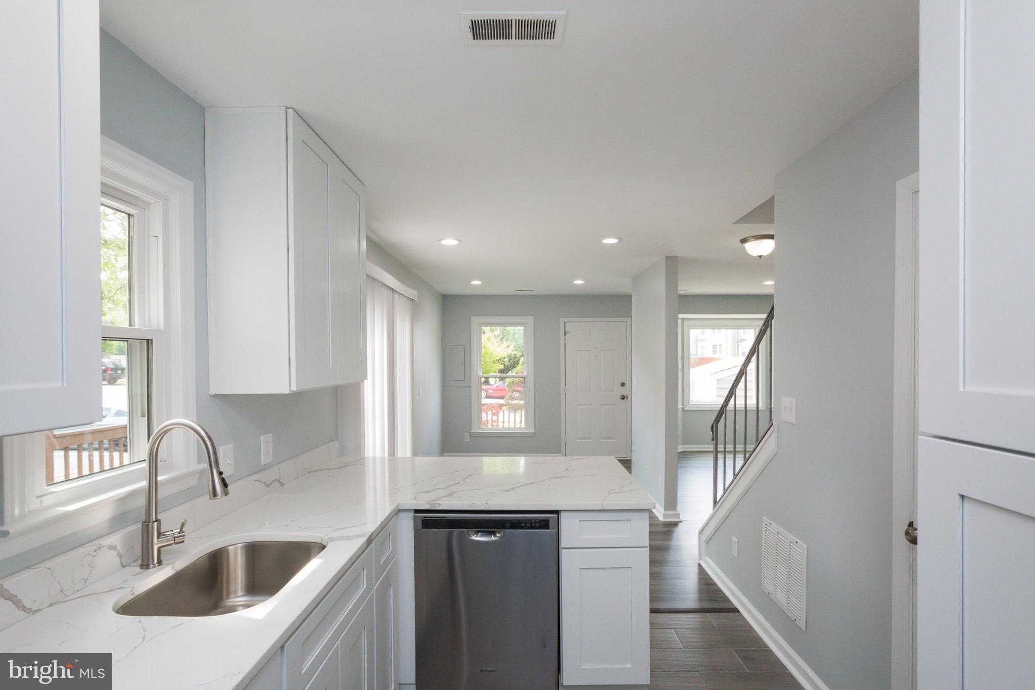 6024 Sunset Ridge Court Centreville, VA 20121 - Photo 19 of 20 Gallery Image 19