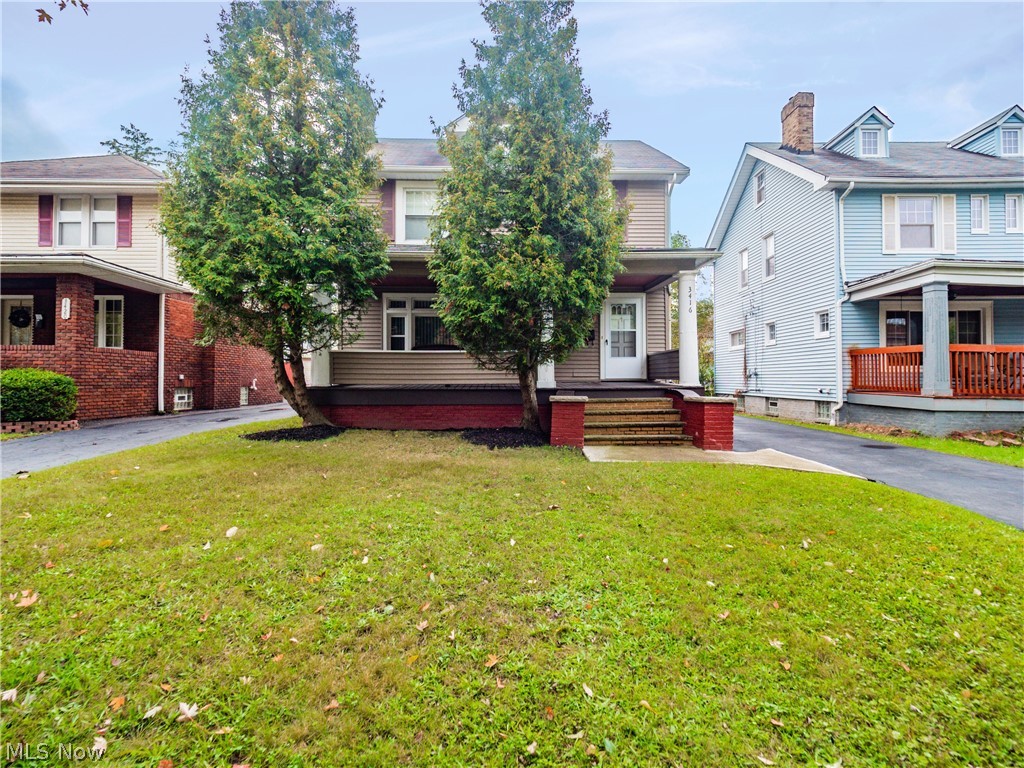 3416 Cedarbrook Road Cleveland, OH 44118 - Photo 3 of 35 Gallery Image 3