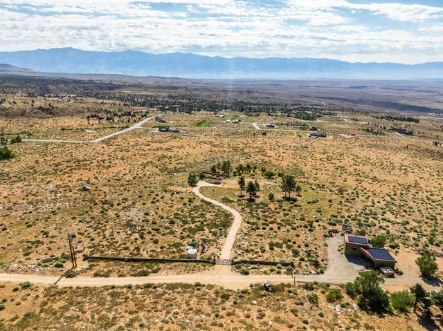 $695,000 | 507 Willow Road, Unit 10, Bishop, CA 93514