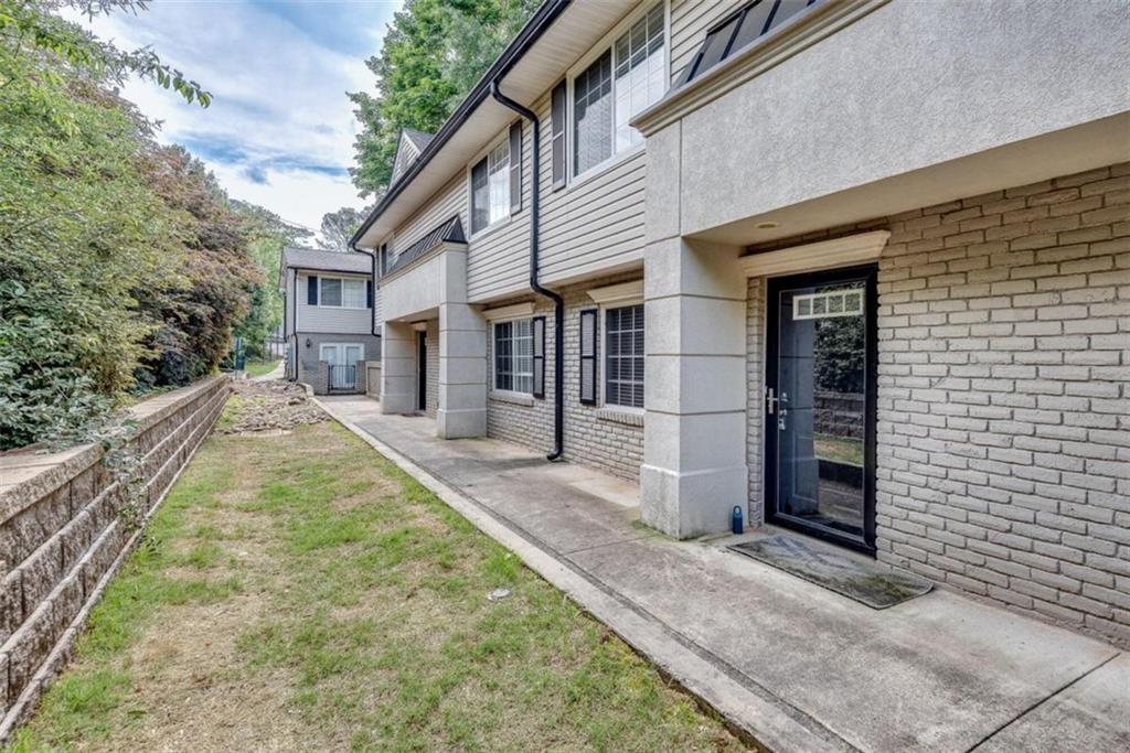 6940 Roswell Road, Unit 24C Atlanta, GA 30328 - Photo 1 of 1 Gallery Image 1