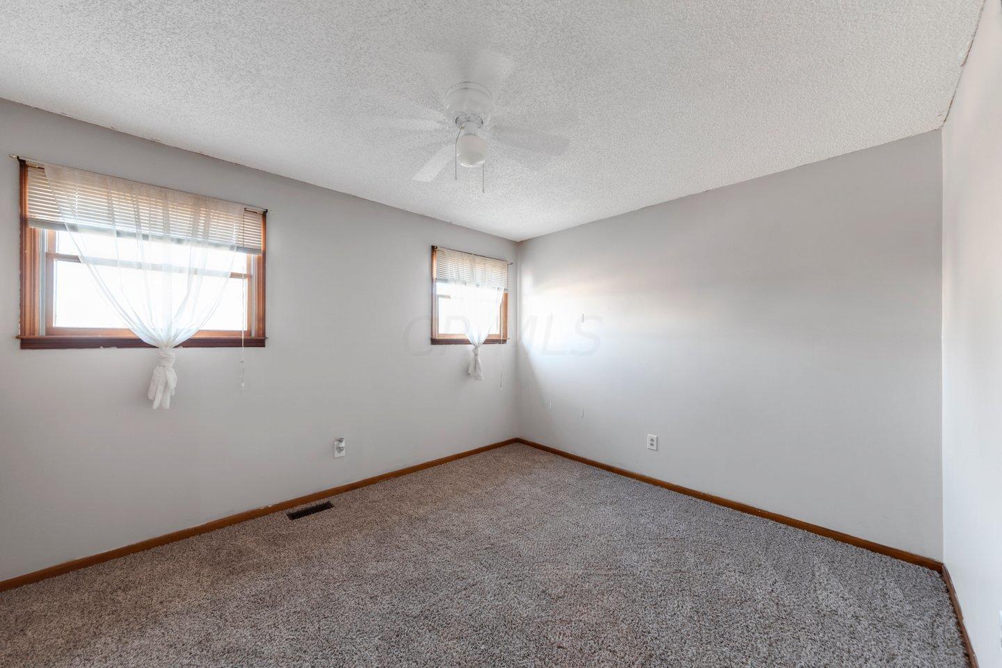 5545 Spring Hill Road Grove City, OH 43123 - Photo 20 of 27 Gallery Image 20