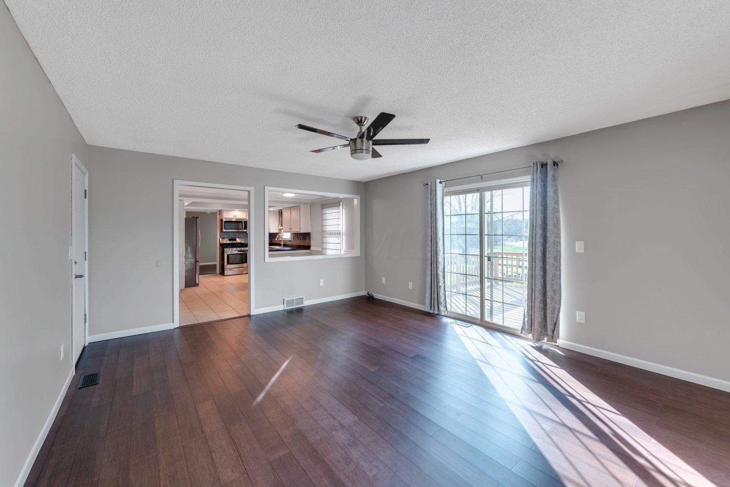 5545 Spring Hill Road Grove City, OH 43123 - Photo 4 of 27 Gallery Image 4