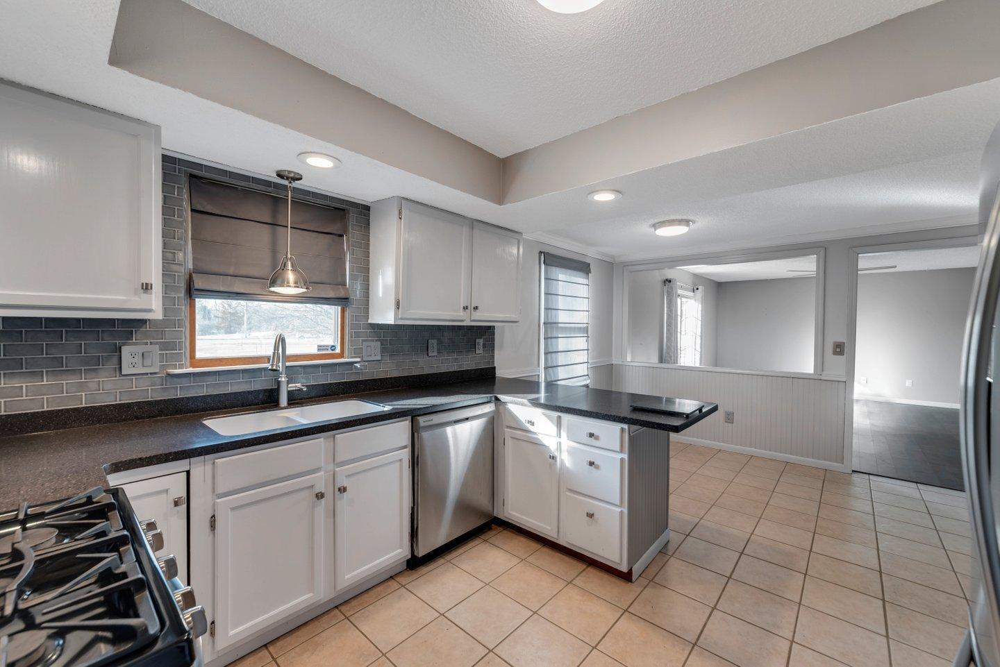 5545 Spring Hill Road Grove City, OH 43123 - Photo 9 of 27 Gallery Image 9