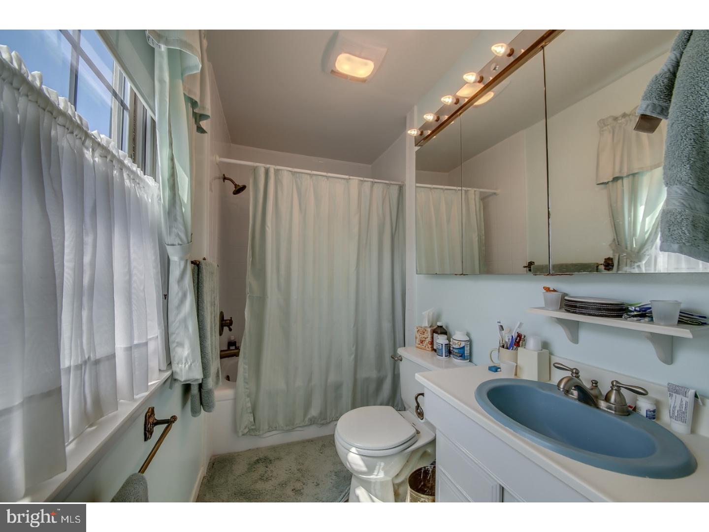 590 Lamplighter Road Horsham, PA 19044 - Photo 23 of 25 Bathroom