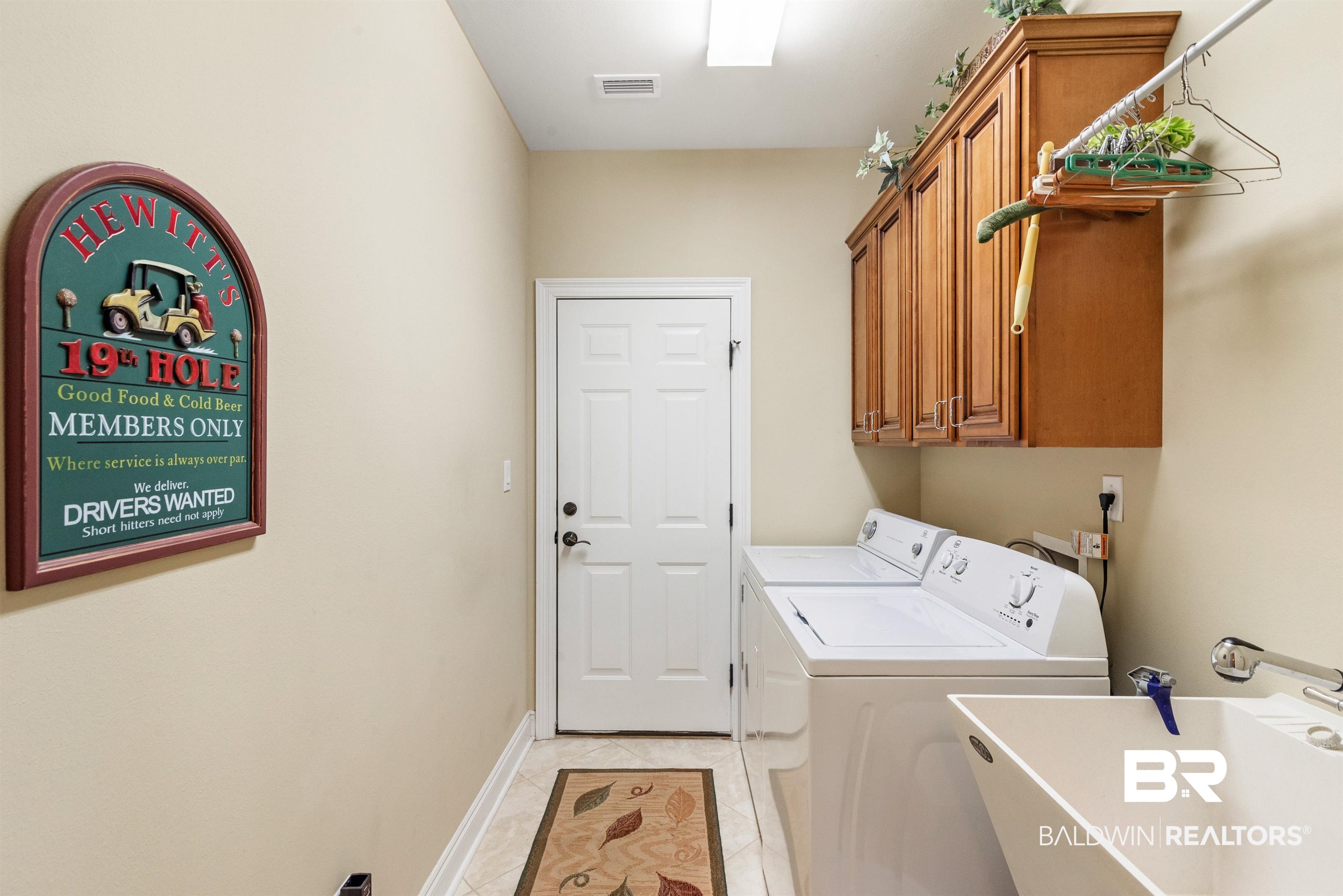 22535 Inverness Way Foley, AL 36535 - Photo 41 of 46 Laundry room